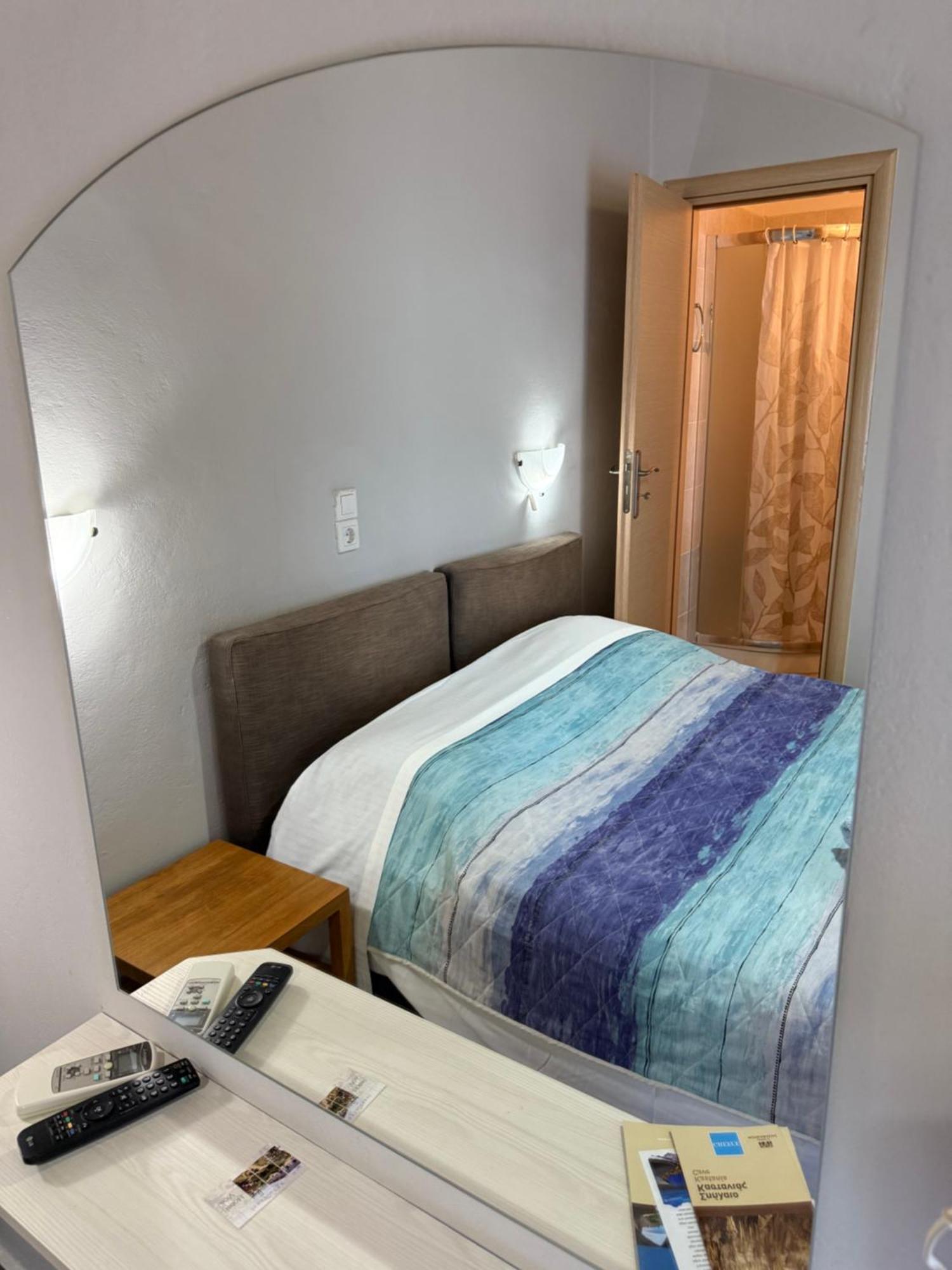 Hotel Vias à Neápolis Extérieur photo
