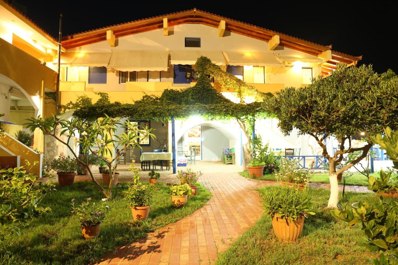 Hotel Vias à Neápolis Extérieur photo